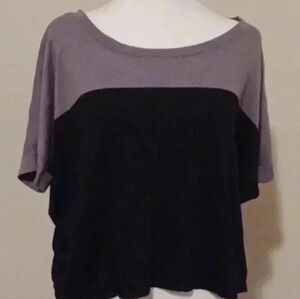 -- Color block short sleeve sweater